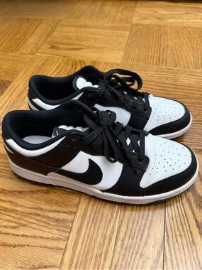 Nike Black & White Dunk Sneakers